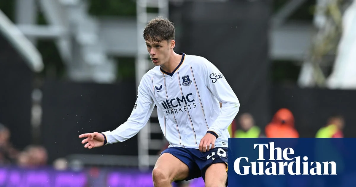 Everton’s Moyes wants to keep Armstrong despite Forest’s £40m bid
