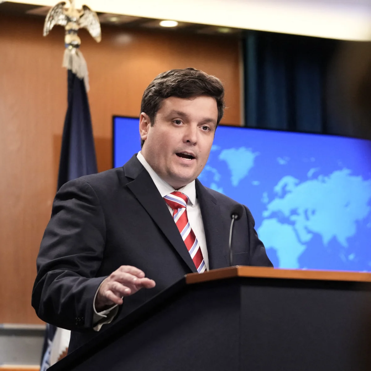 Trump Administration Moves to Revoke Visas of Asylum Applicants