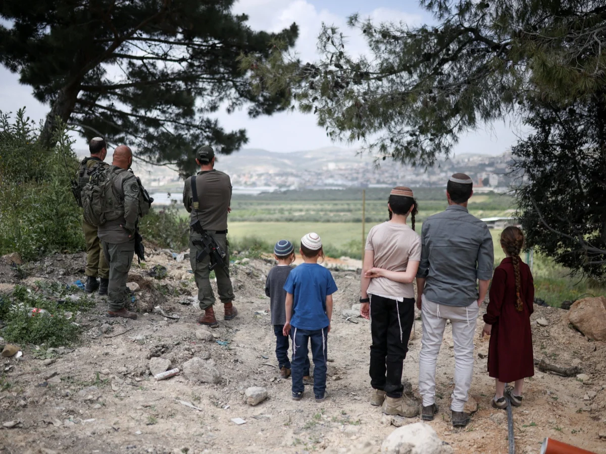 UK contracts firms tied to illegal Israeli settlements