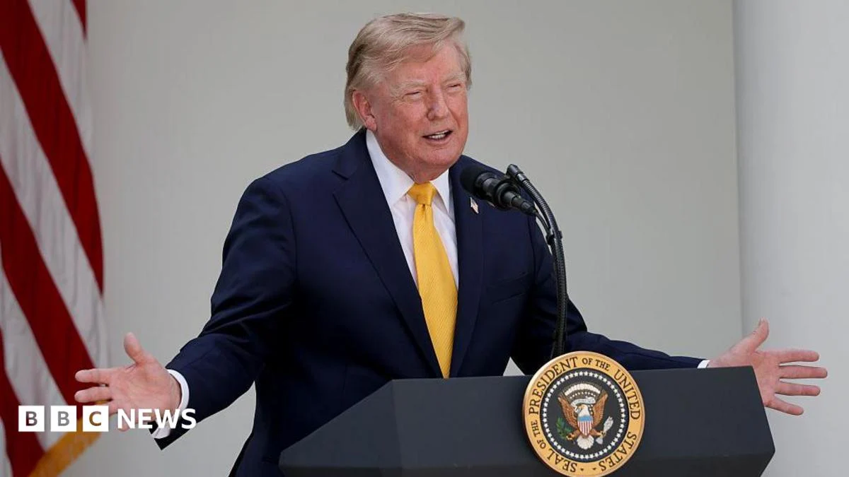 US-Canada trade war escalates as Trump threatens auto tariffs