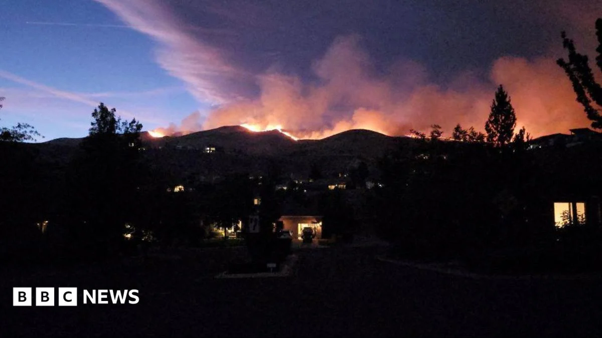 Major Fire Near Reno 25% Contained, Evacuations Continue