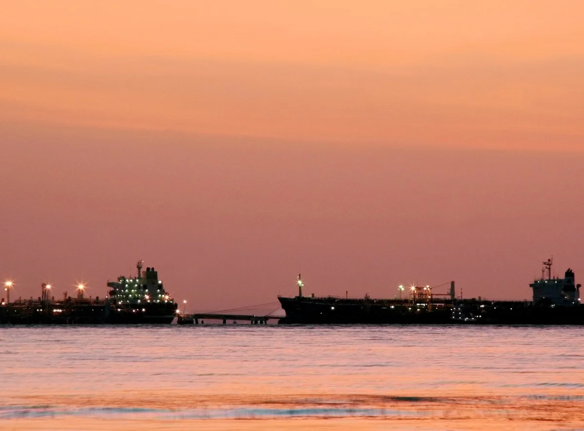 US nears deal for stake in Venezuelan oil fields