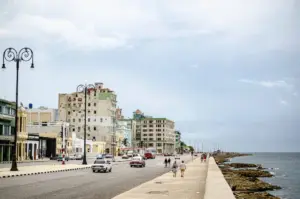 Cubans Seek Relief on Seaside Boardwalk Amid Blackouts