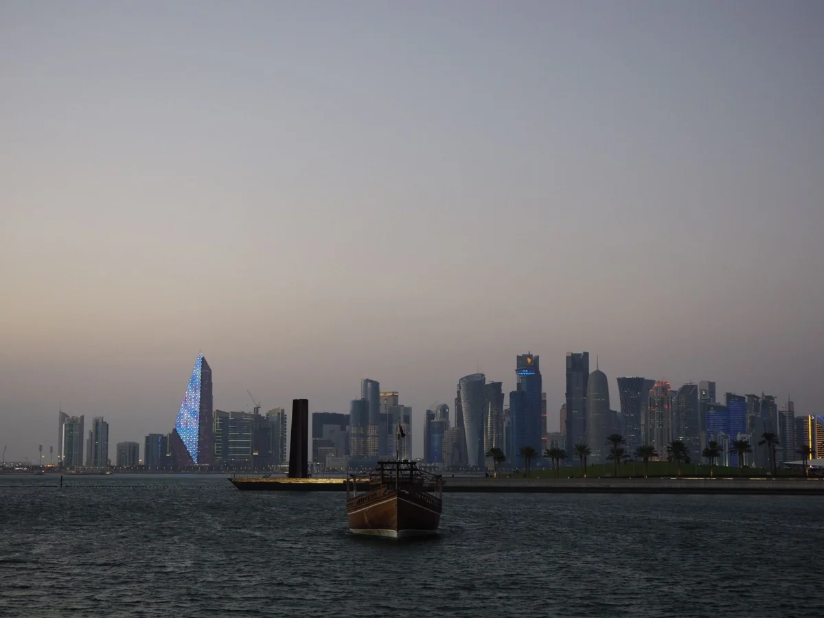 Gulf Bourses Stay Subdued Awaiting Hormuz Deal Clarity