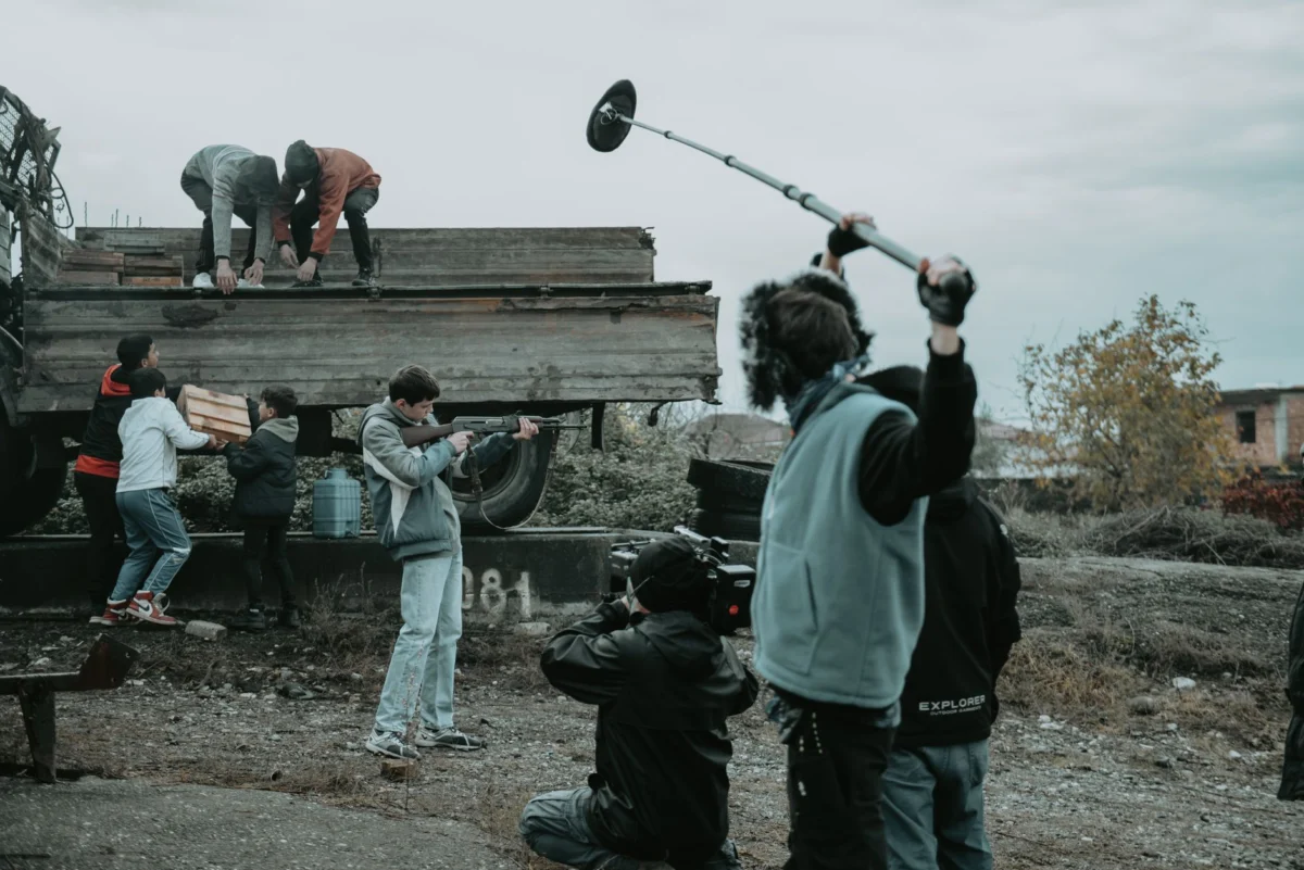 Rafael Manuel’s Film ‘Filipiñana’ Critiques Class Divide Through Golf