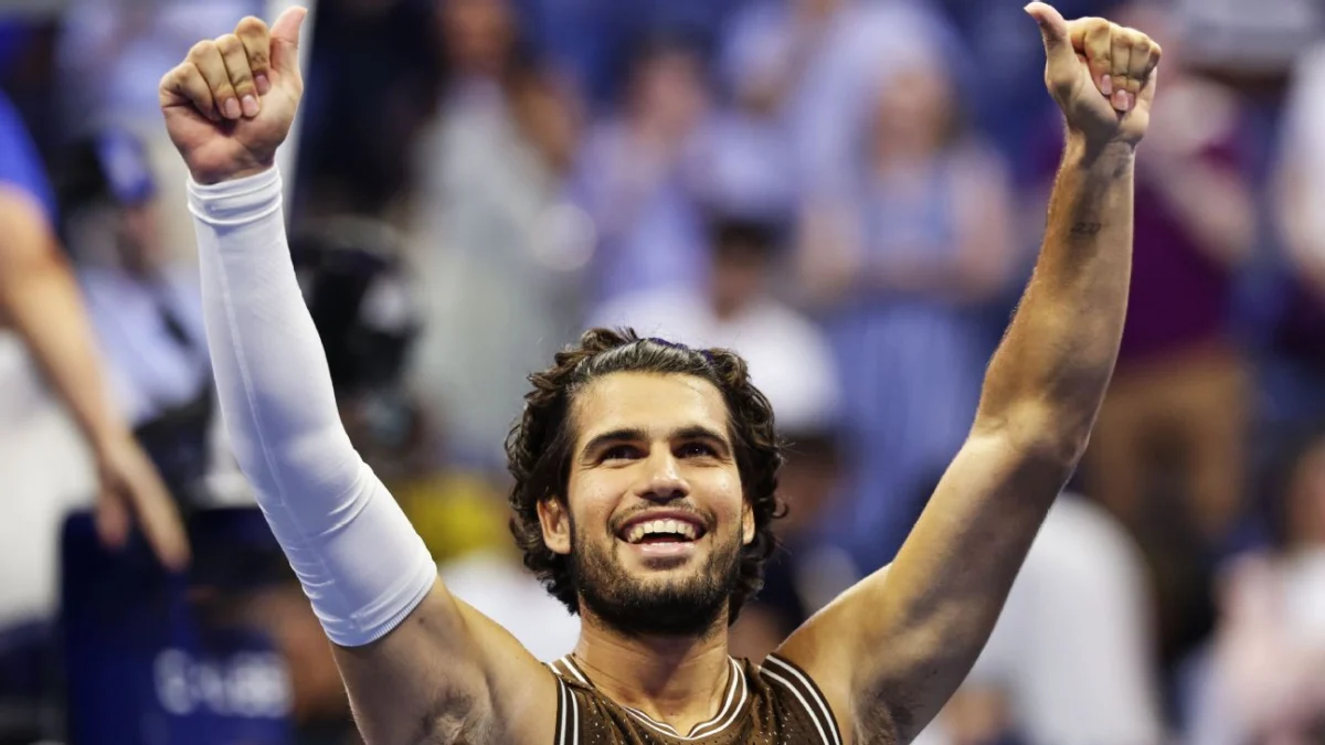 Alcaraz wins 4-set match at US Open