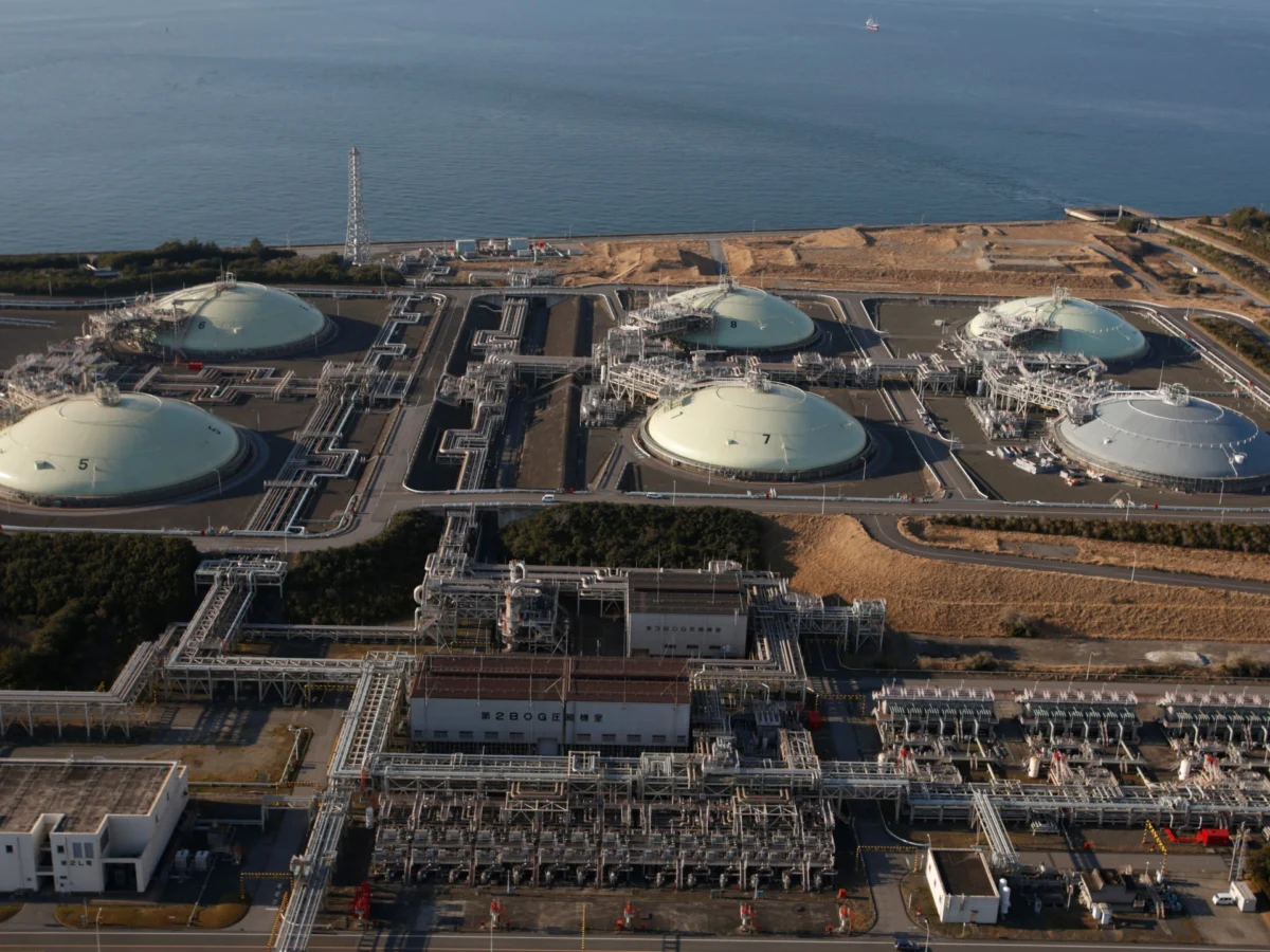 Asia boosts oil, gas storage after Hormuz crisis