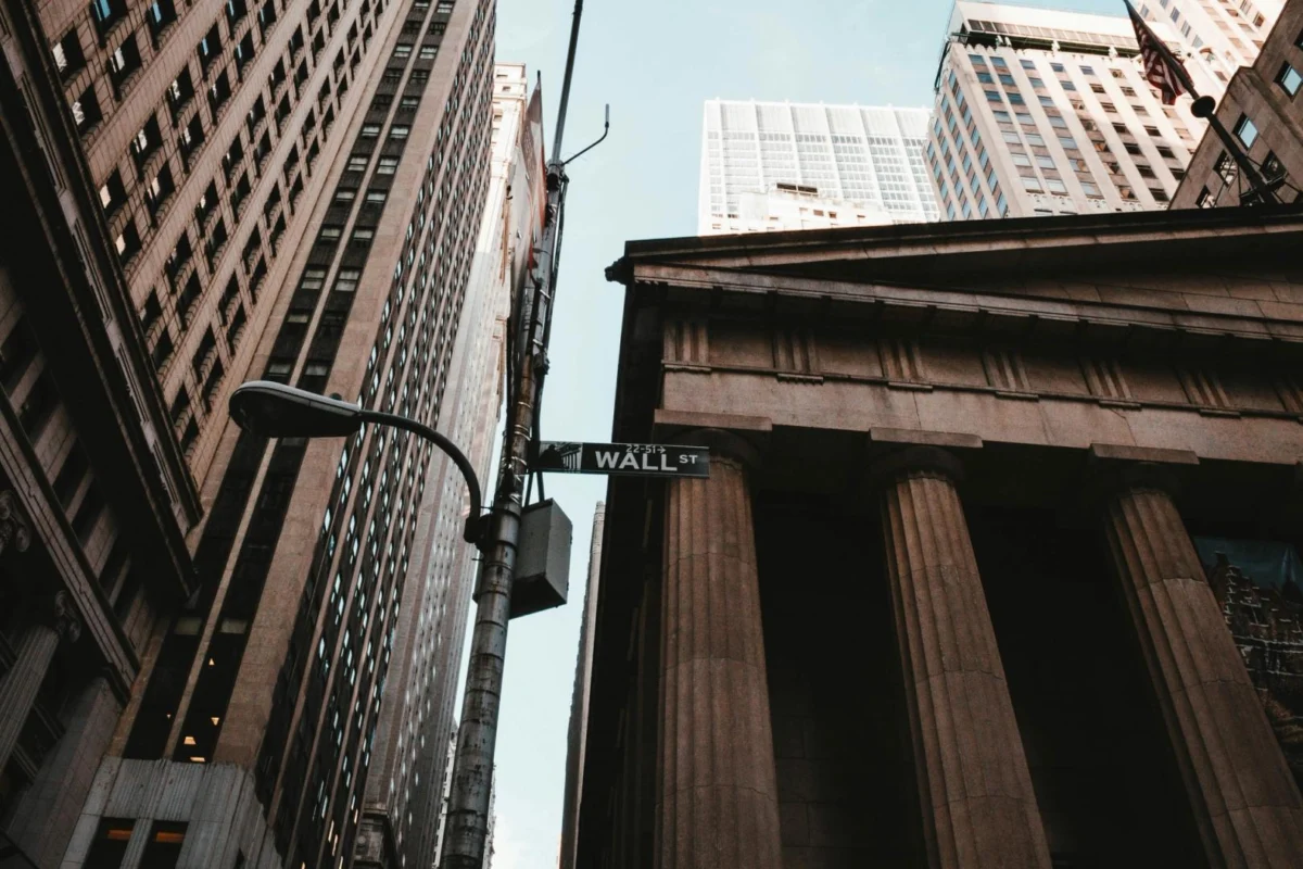 Banks Push for Tighter Stablecoin Rewards Limits Ahead of Senate Vote