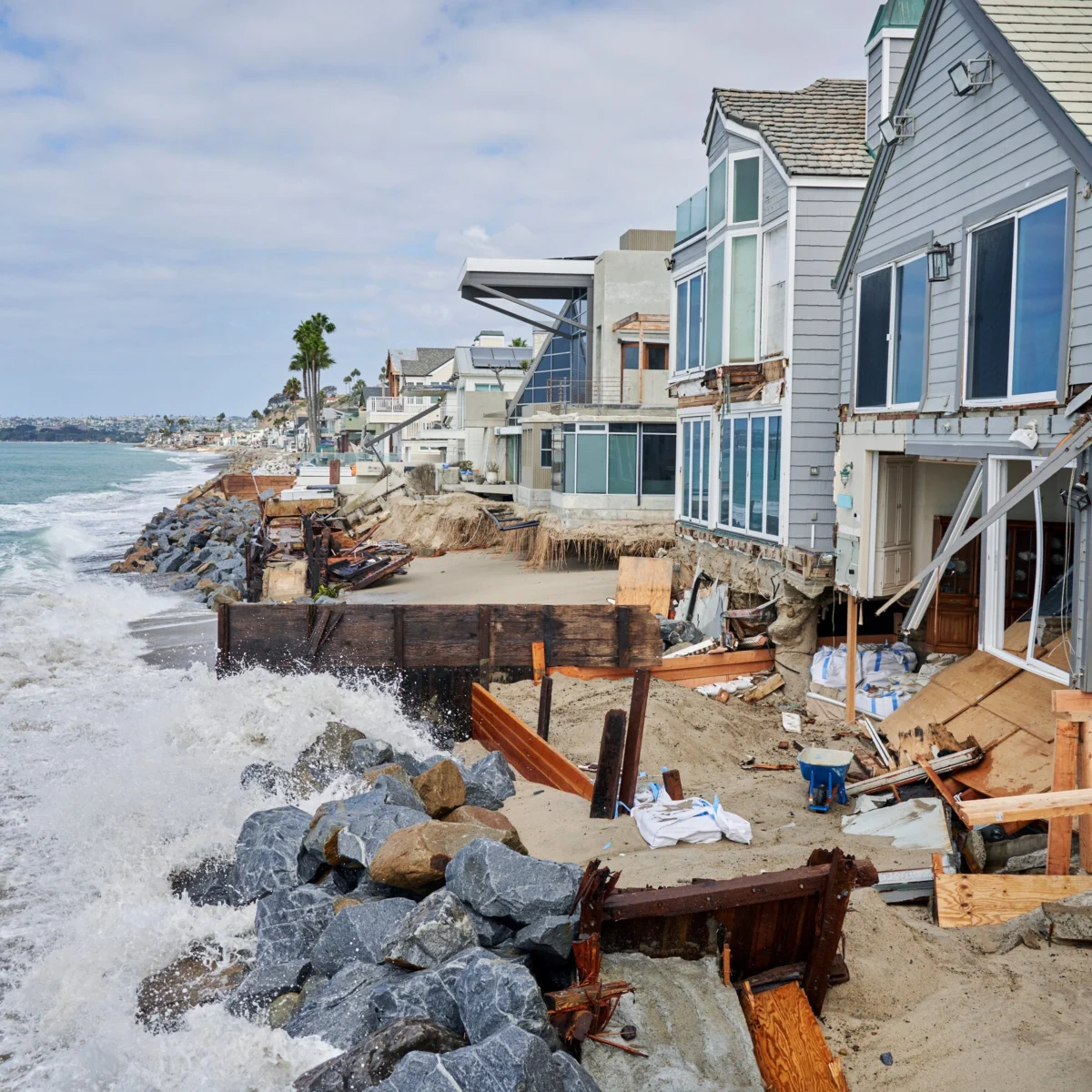 Southern California Beaches Disappear as El Niño Approaches