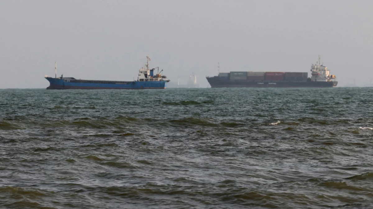 Oil Prices Rise After US Strikes Iranian Targets