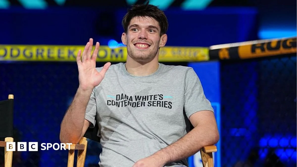 Briton Staines earns UFC contract with 61-second win