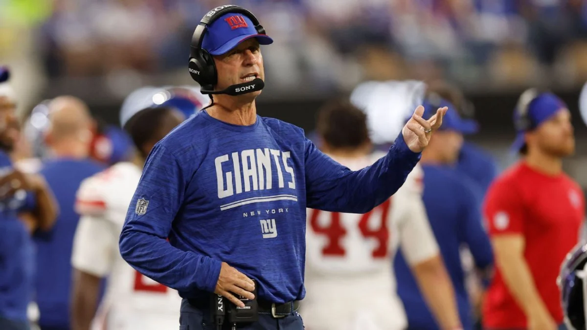 NFL Buzz: Giants Without Jaxson Dart, Mahomes Early Play Discussed