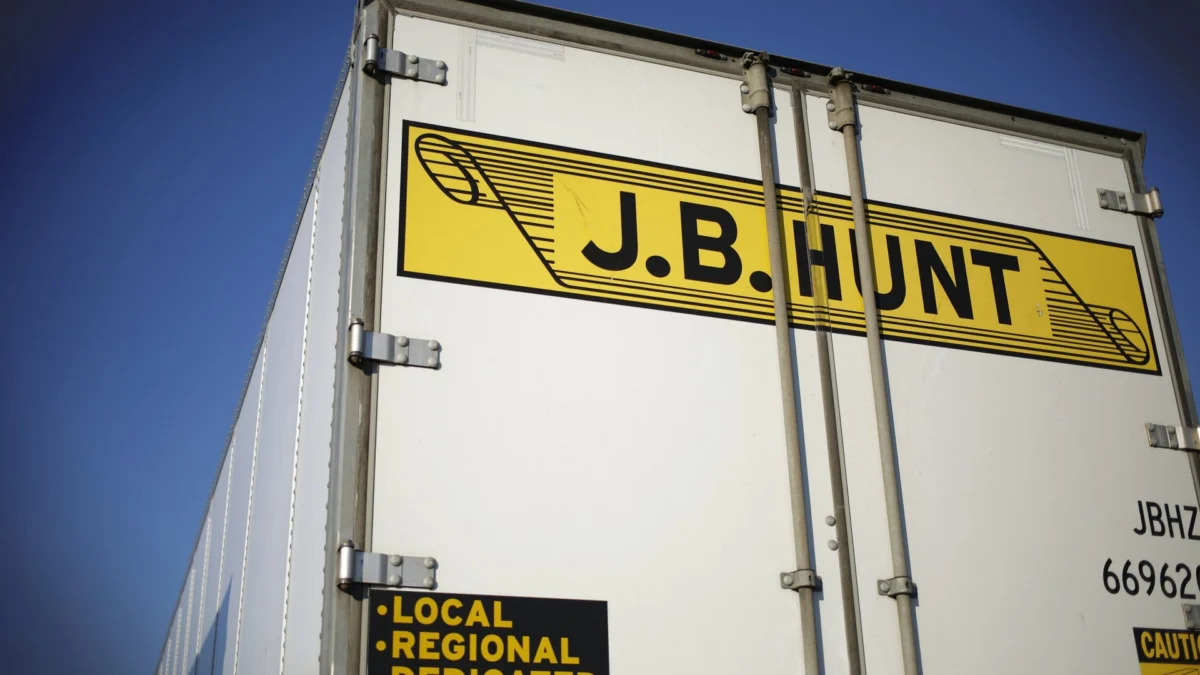 Citizens Upgrades Trucking Stock to Market Outperform