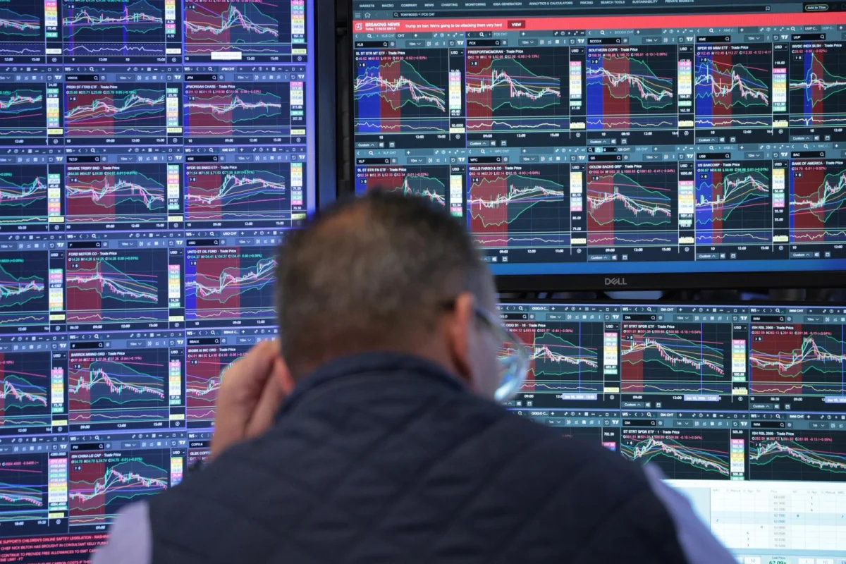 Crypto Stocks Drop as Senate Rejects Market Structure Bill