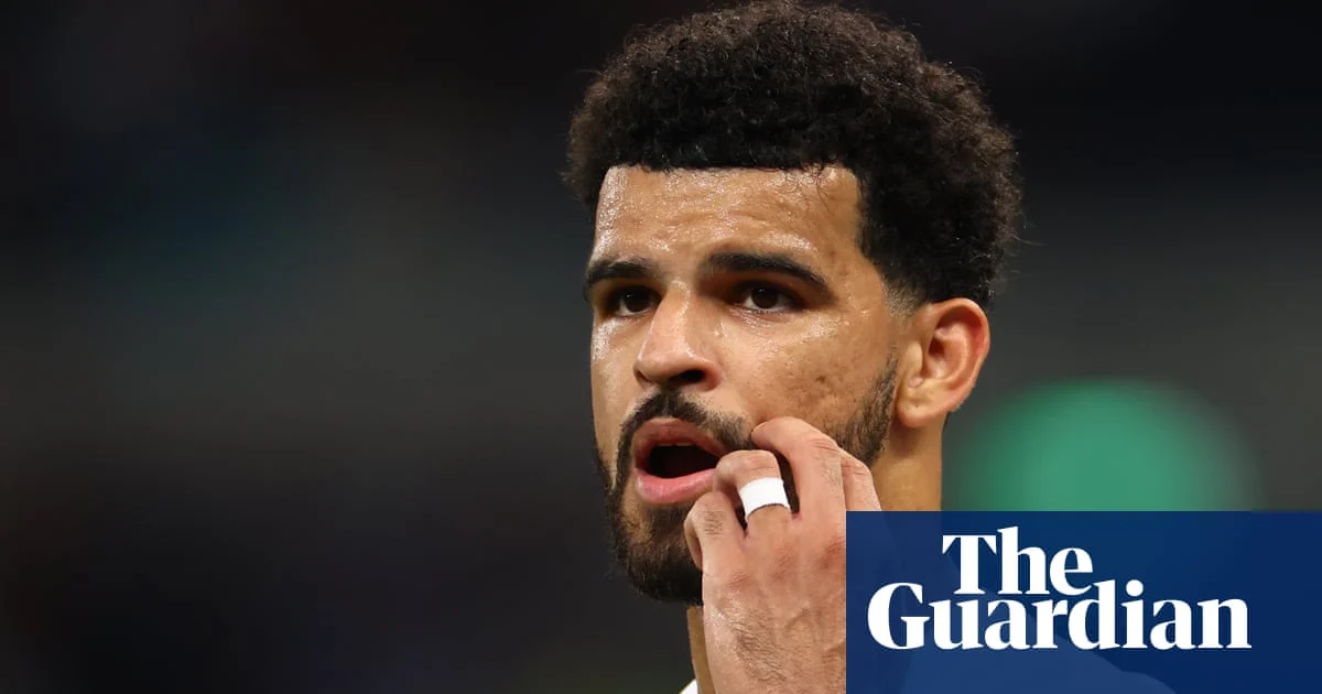 De Zerbi Backs Solanke to Find Form Before Anfield Clash