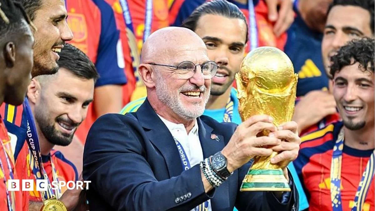 De la Fuente Signs New Spain Contract Through 2032