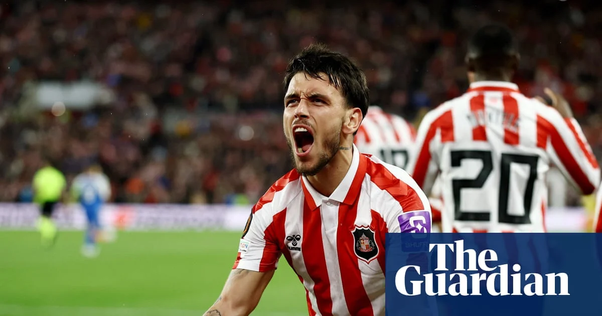 Sunderland Overcome AZ as Enzo Le Fée Converts Penalty