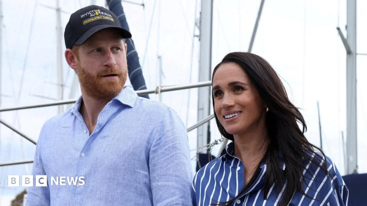 Spencer: Harry and Meghan face Diana-style media pressure, tells BBC