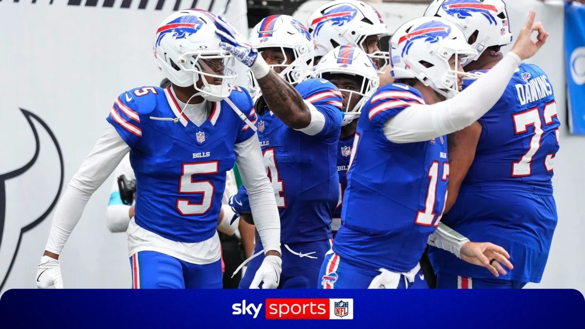 Palmer’s Late TD Lifts Bills Over Astros in Opener