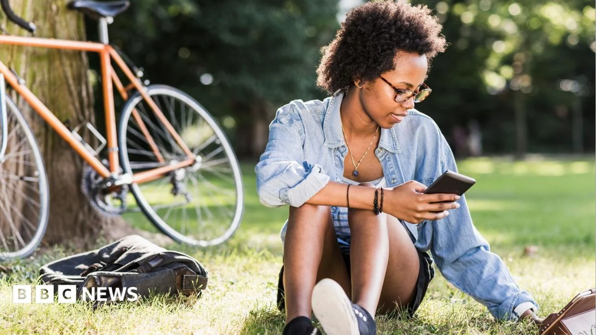 Students Urged to Protect Laptops Phones and Bikes on Campus