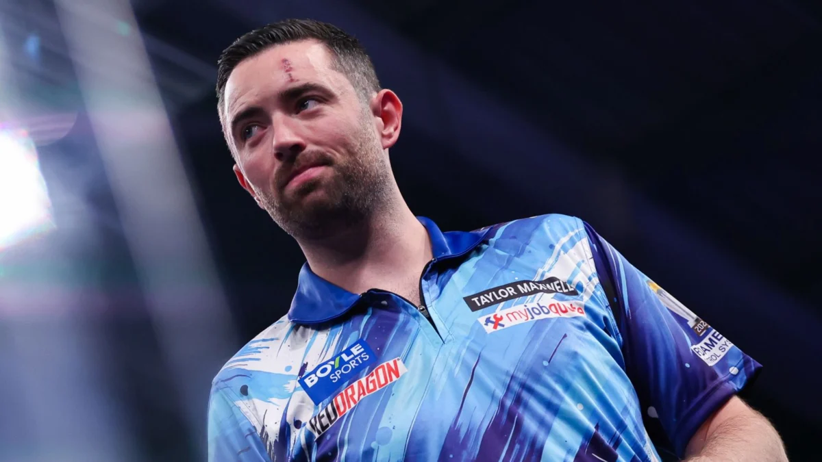 Humphries and Wade Advance at World Grand Prix While Rock Exits