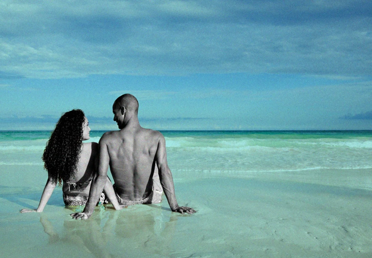 Dating Someone Moving to Mexico for Six Months? Consider the Cost