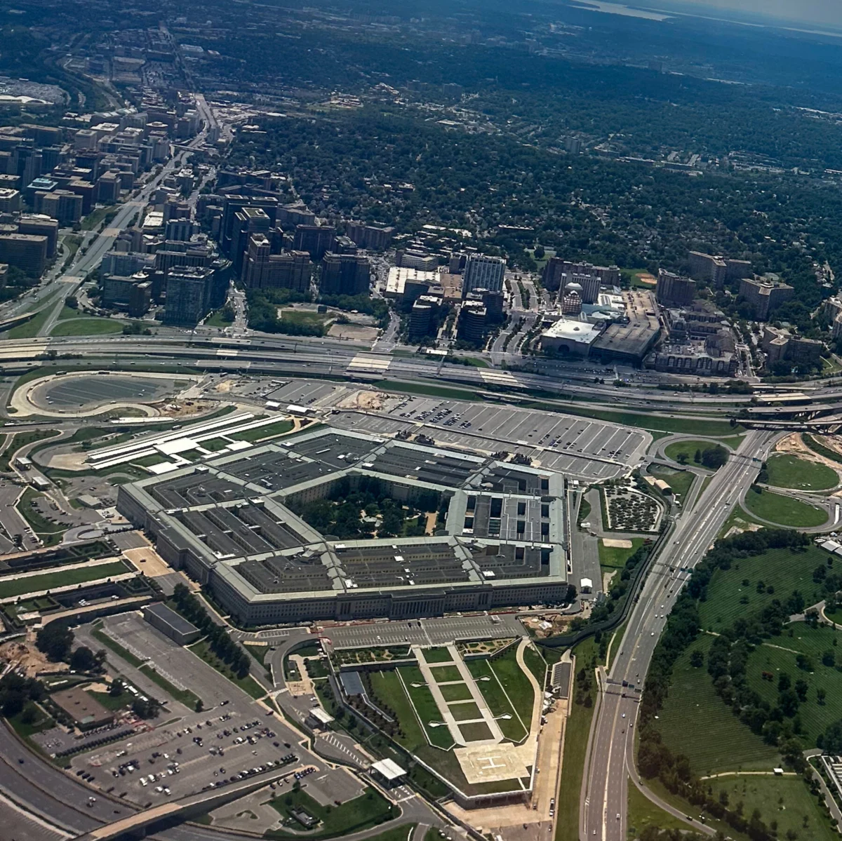 Pentagon Administers Polygraph Tests in Major Leak Probe