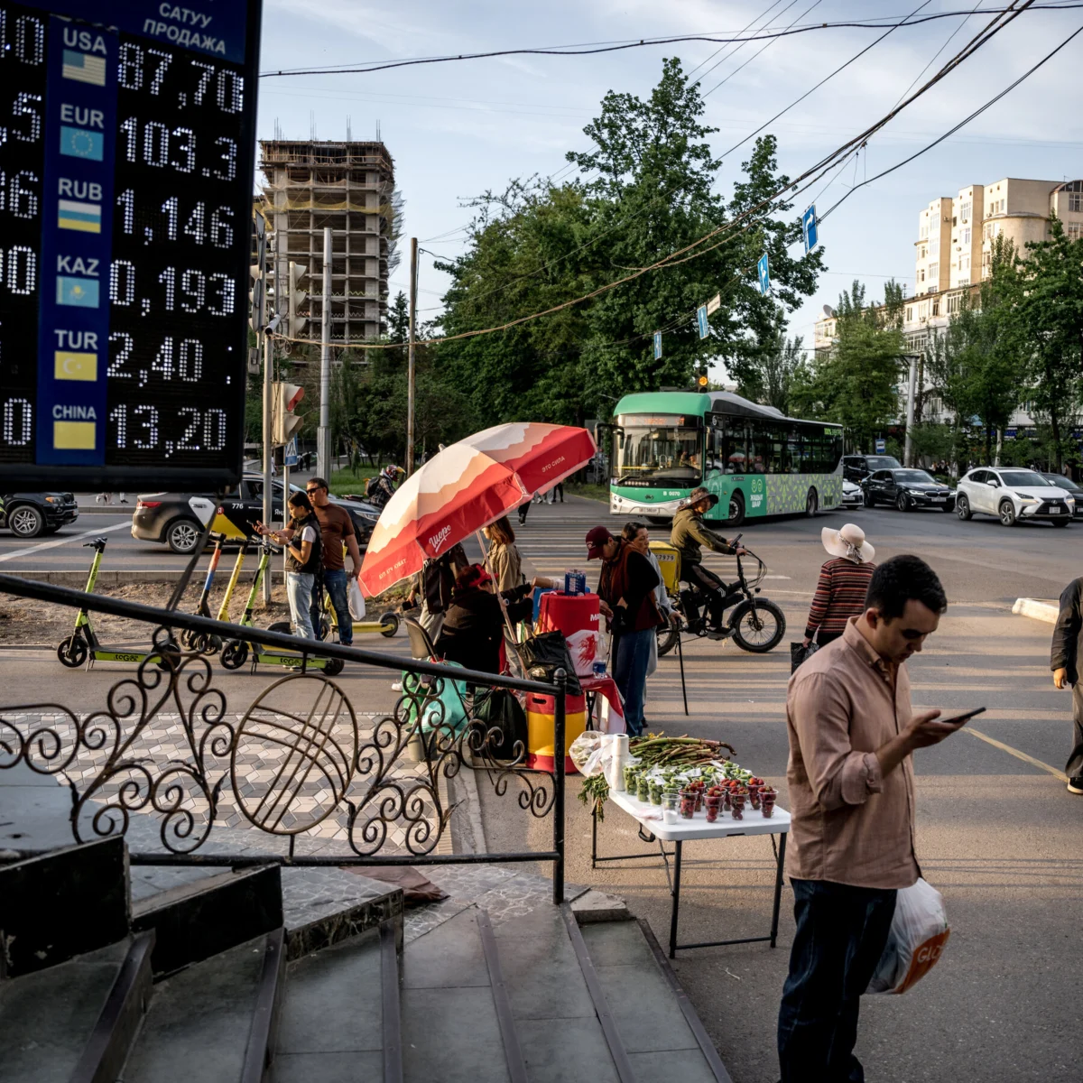 Kyrgyzstan Economy Grows 11% Amid Ukraine War Trade Shifts
