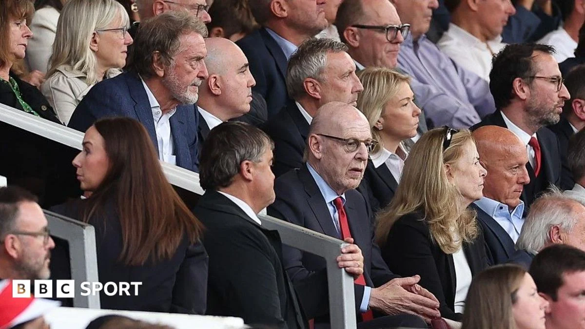 Man Utd Fans Protest as Team Suffers Joint-Worst Start Since 1992