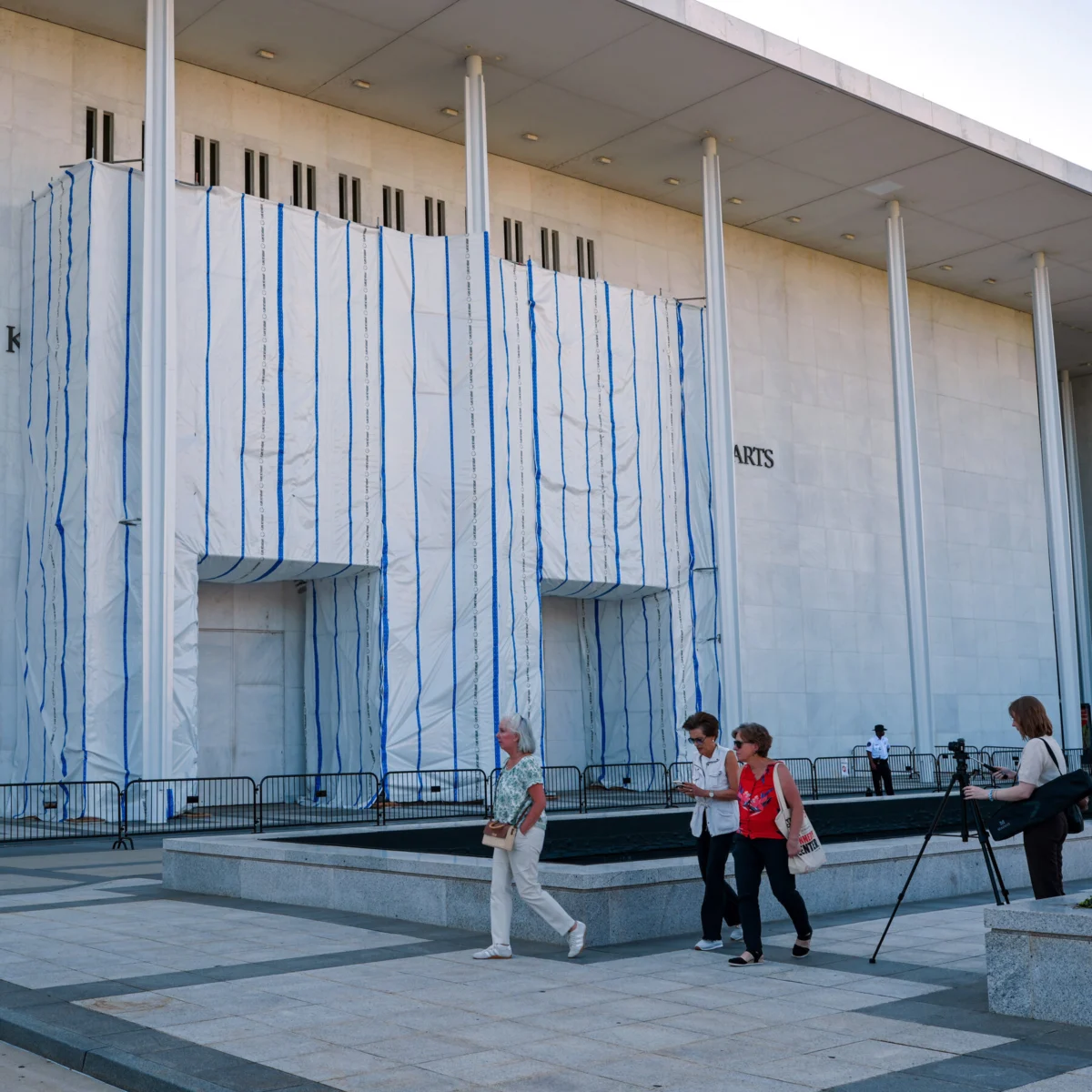 Kennedy Center Closes Despite Judge Order Over Trump Name Dispute