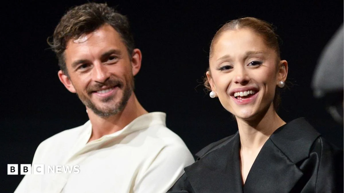 London musical cancelled after Grande and Bailey pull out