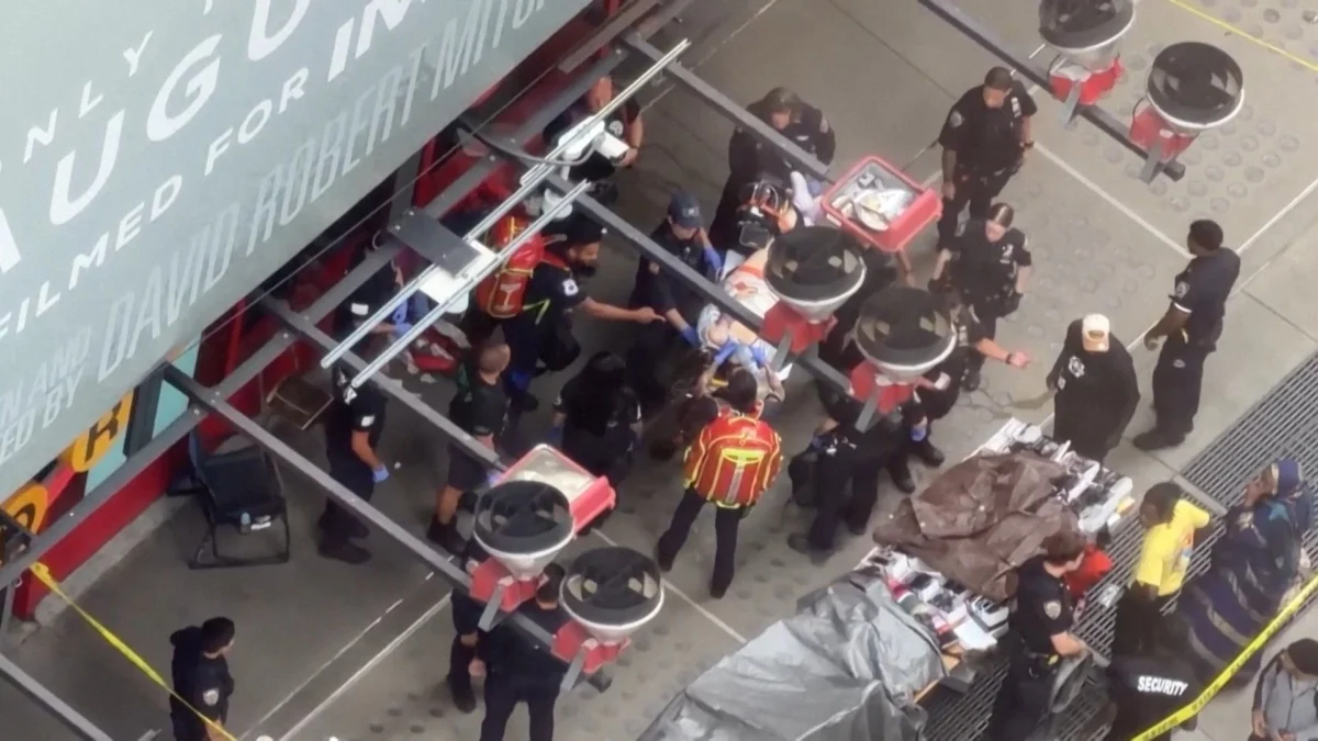 Police Kill Knife-Wielding Woman in Times Square