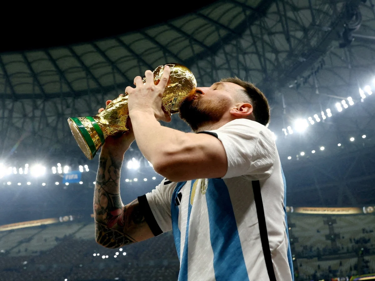 Argentinians Rally to Honor Lionel Messi After World Cup Win
