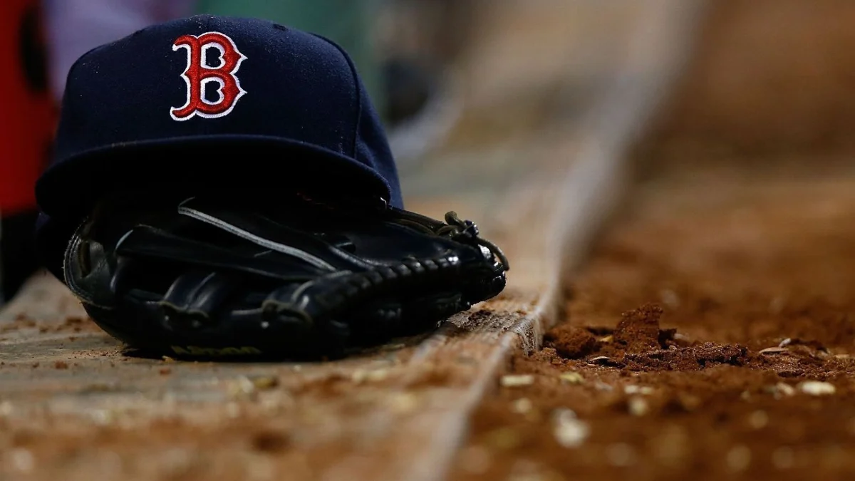 Red Sox-Cubs Finale Moved to Tropicana Due to Weather