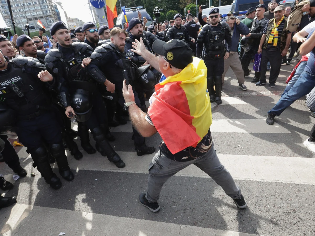Romanian Farmers and Shepherds Clash with Police Over Export Ban