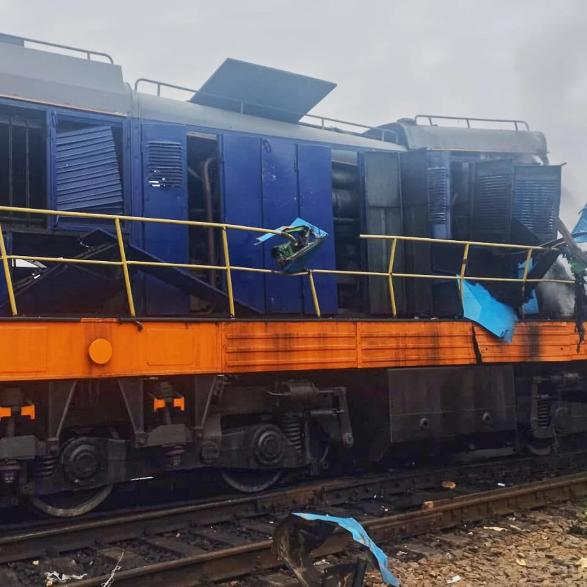 Russian Strikes Hit Near Petraeus Amid Ukraine Rail Attacks