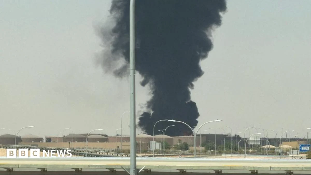 Smoke Seen Near Riyadh Airport After Air Raid Alerts
