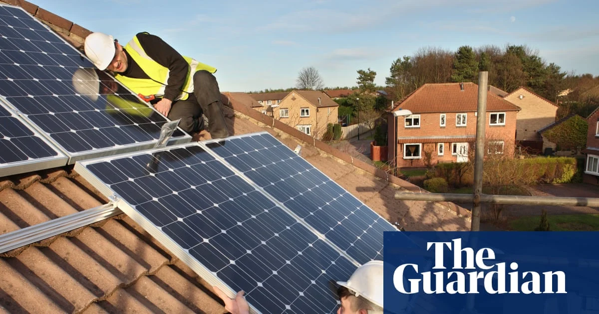 Solar panels save £400+ annually in UK’s cloudiest areas