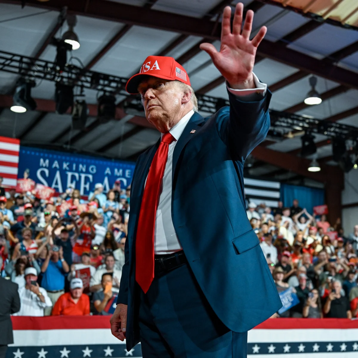 GOP Lawmakers Distance Themselves From Trump Amid Electoral Concerns