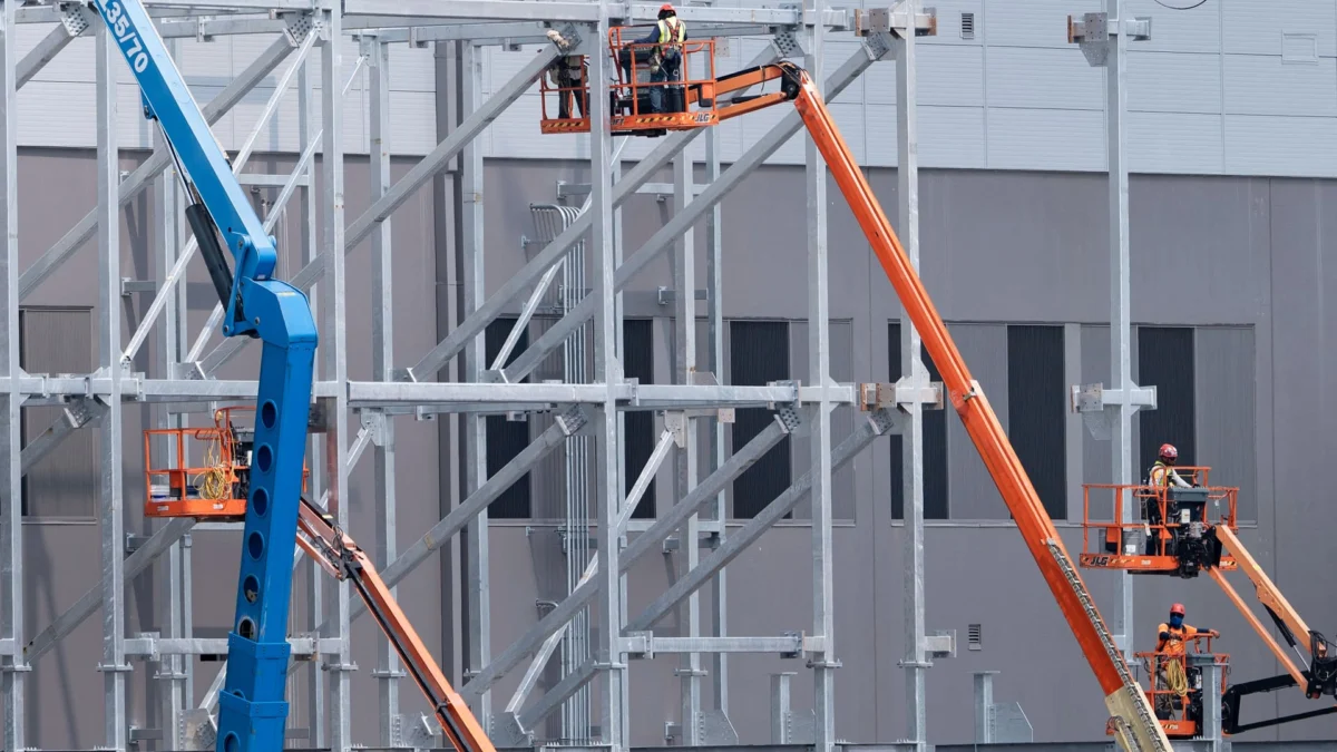 Blue-Collar AI Jobs Boom Amid Data Center Backlash