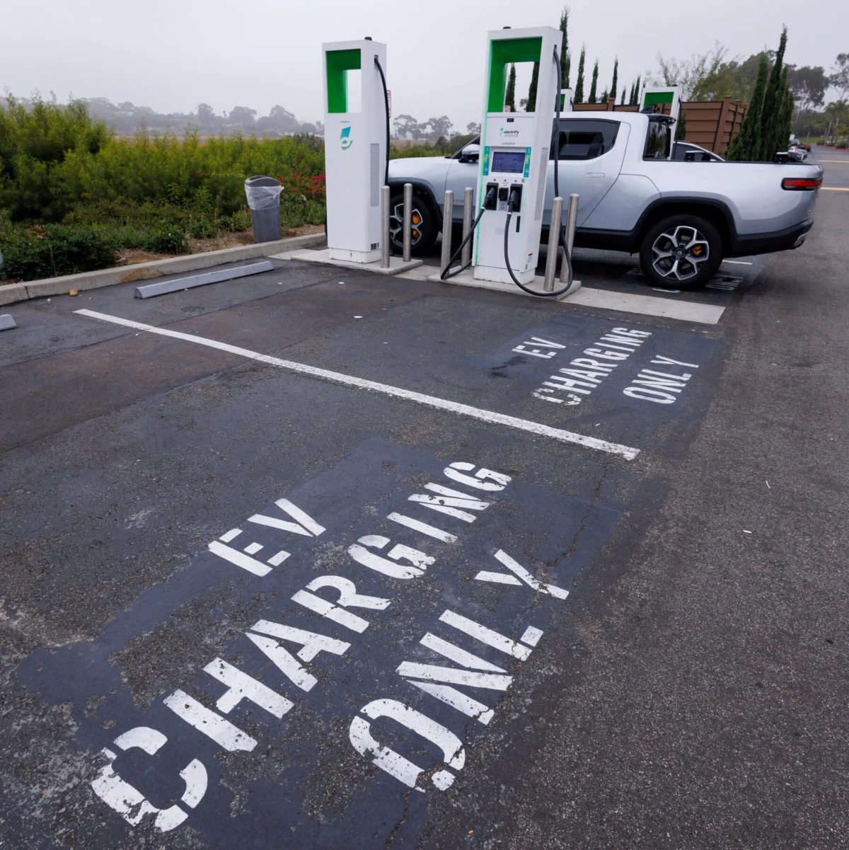 Trump Administration Moves to Roll Back Clean Car Fuel Rules