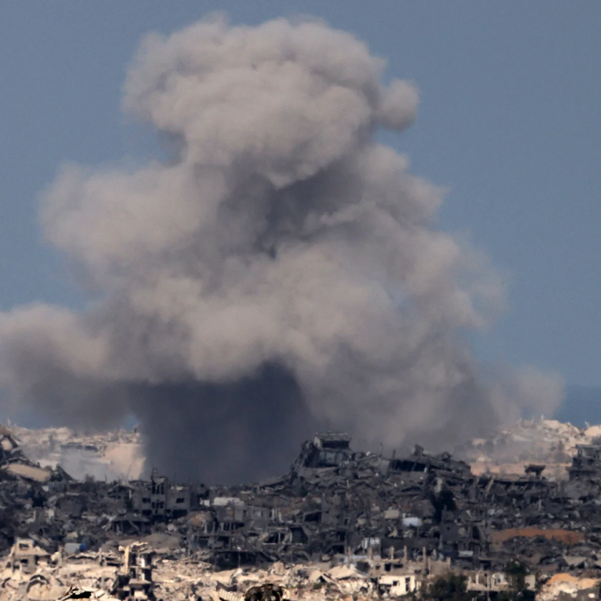 Trump Approves $2.8 Billion Arms Sale to Israel, Including Massive Bombs