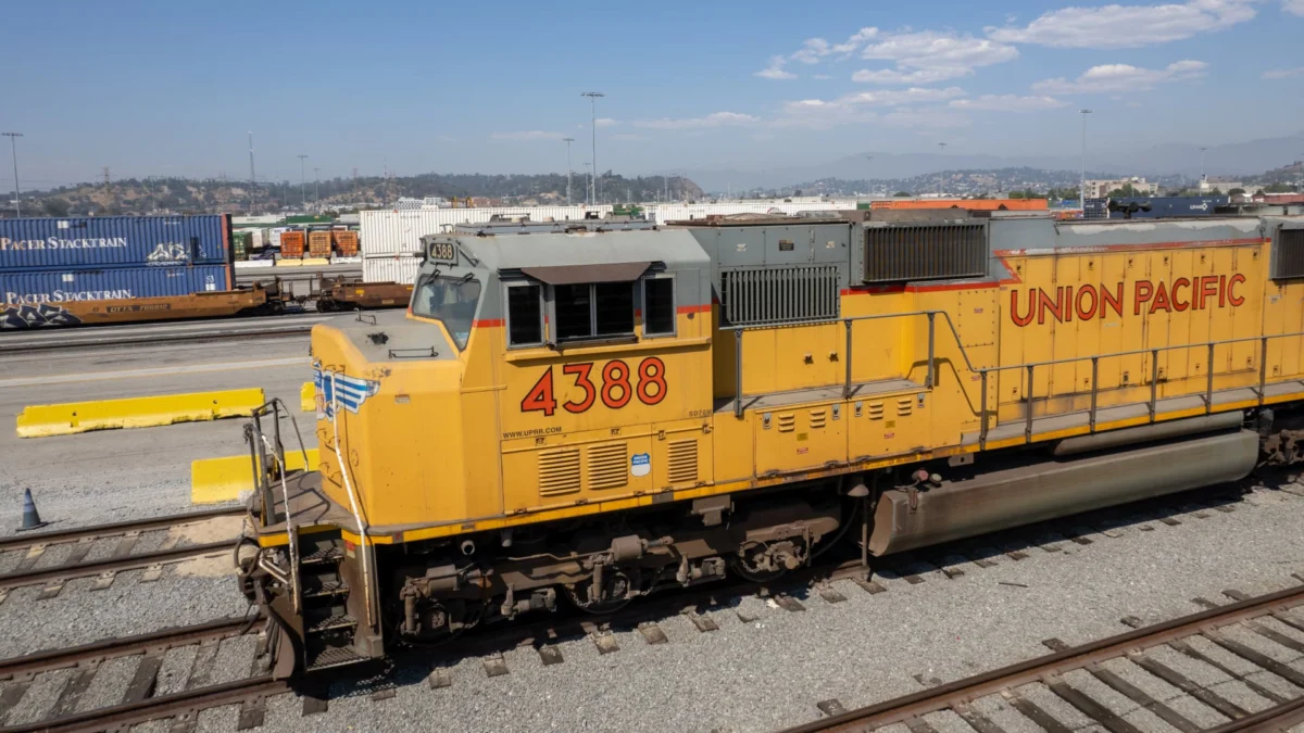 Union Pacific Outperforms on Volume and Pricing, UBS Sees More Gains