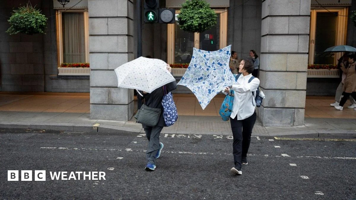 Warmer Start to Week Transitions to Wetter, Windier Autumn Conditions