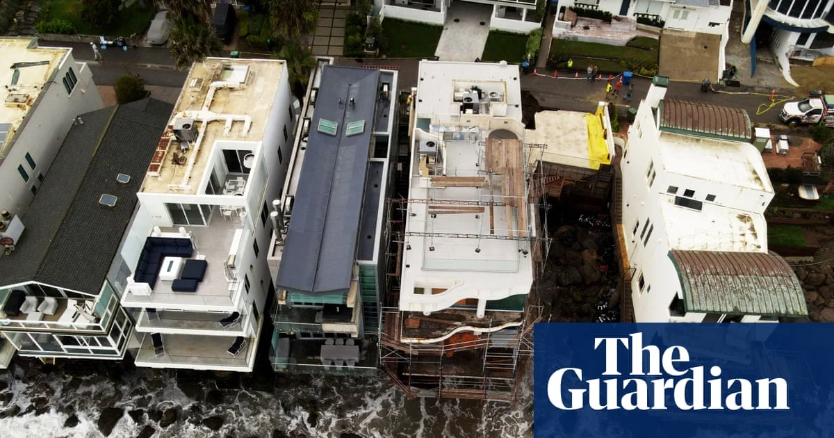Floods in India and California Damage, Evacuations Underway