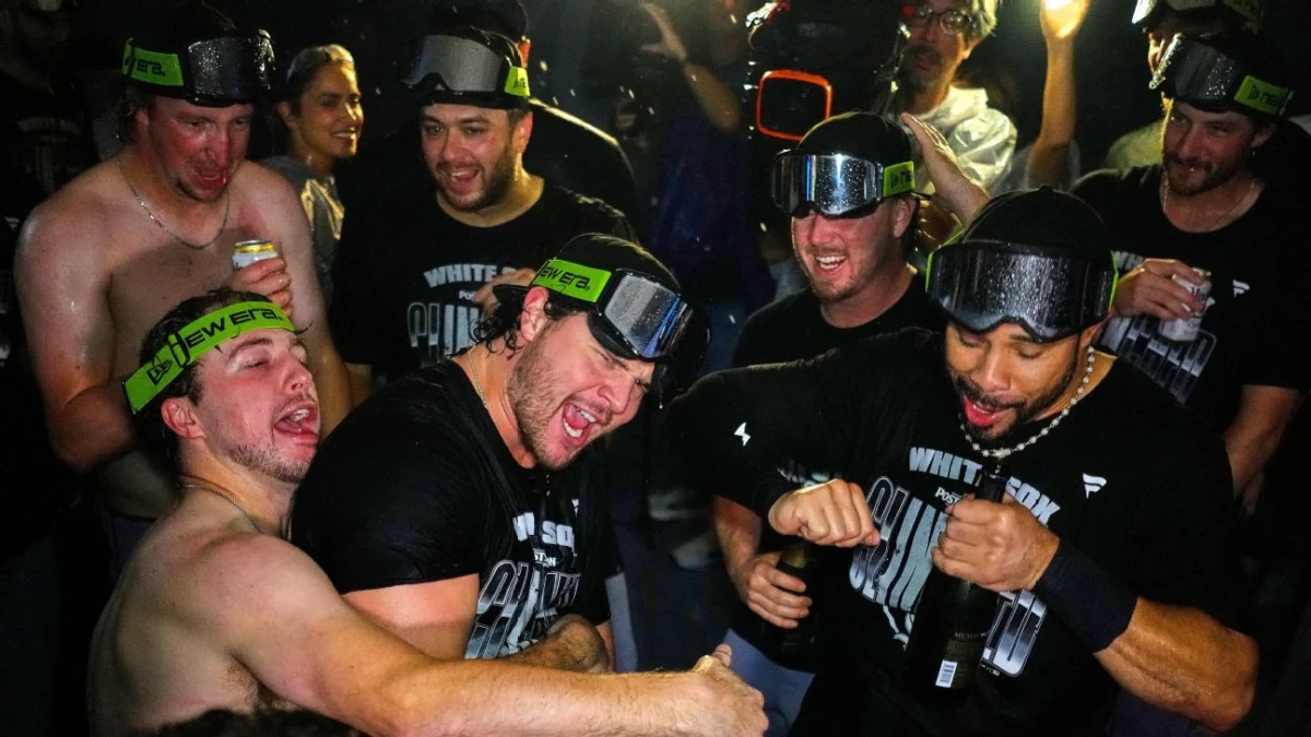 White Sox Clinch AL Playoff Berth After Consecutive 100-Loss Seasons