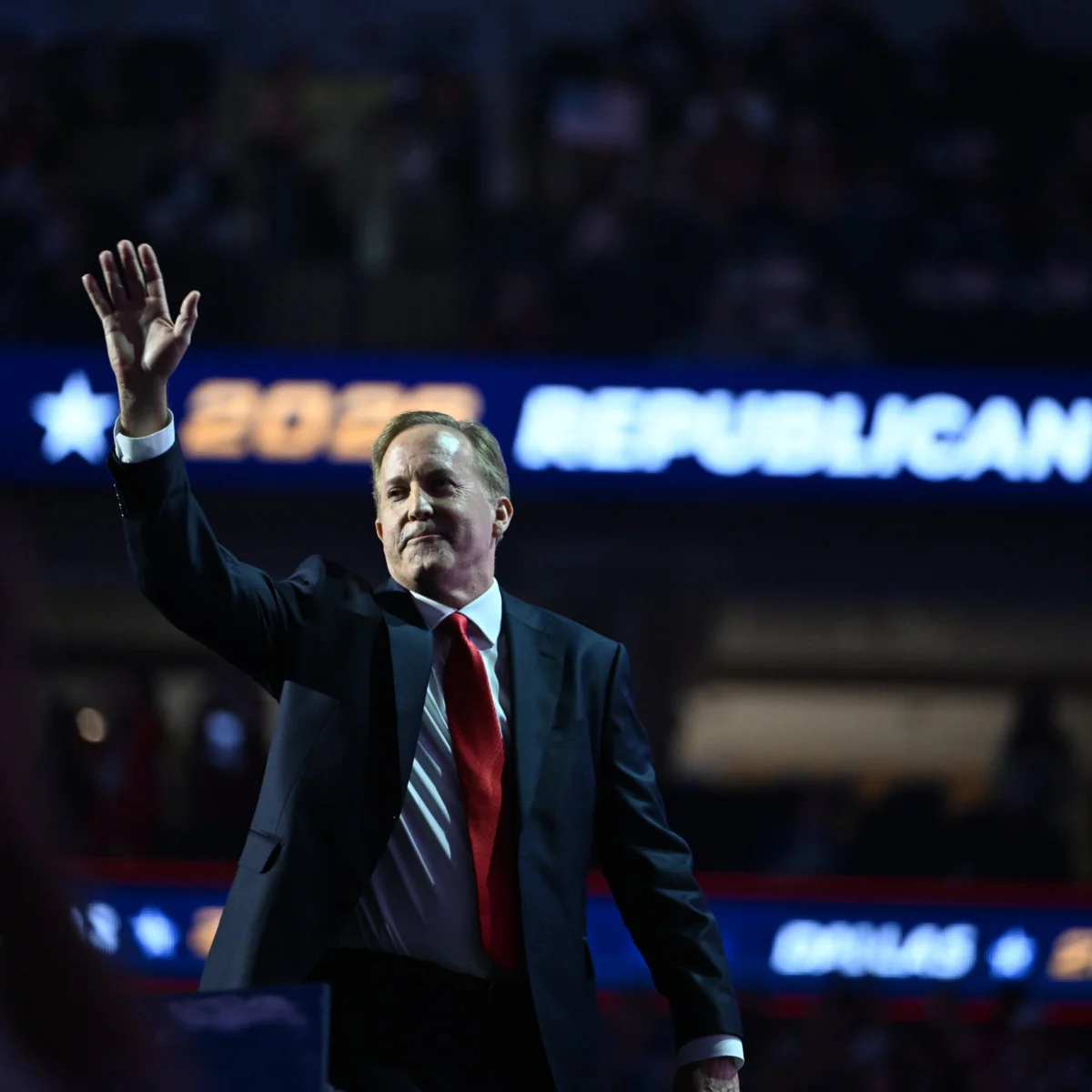 Polarization Weakens Scandal Impact on Politicians