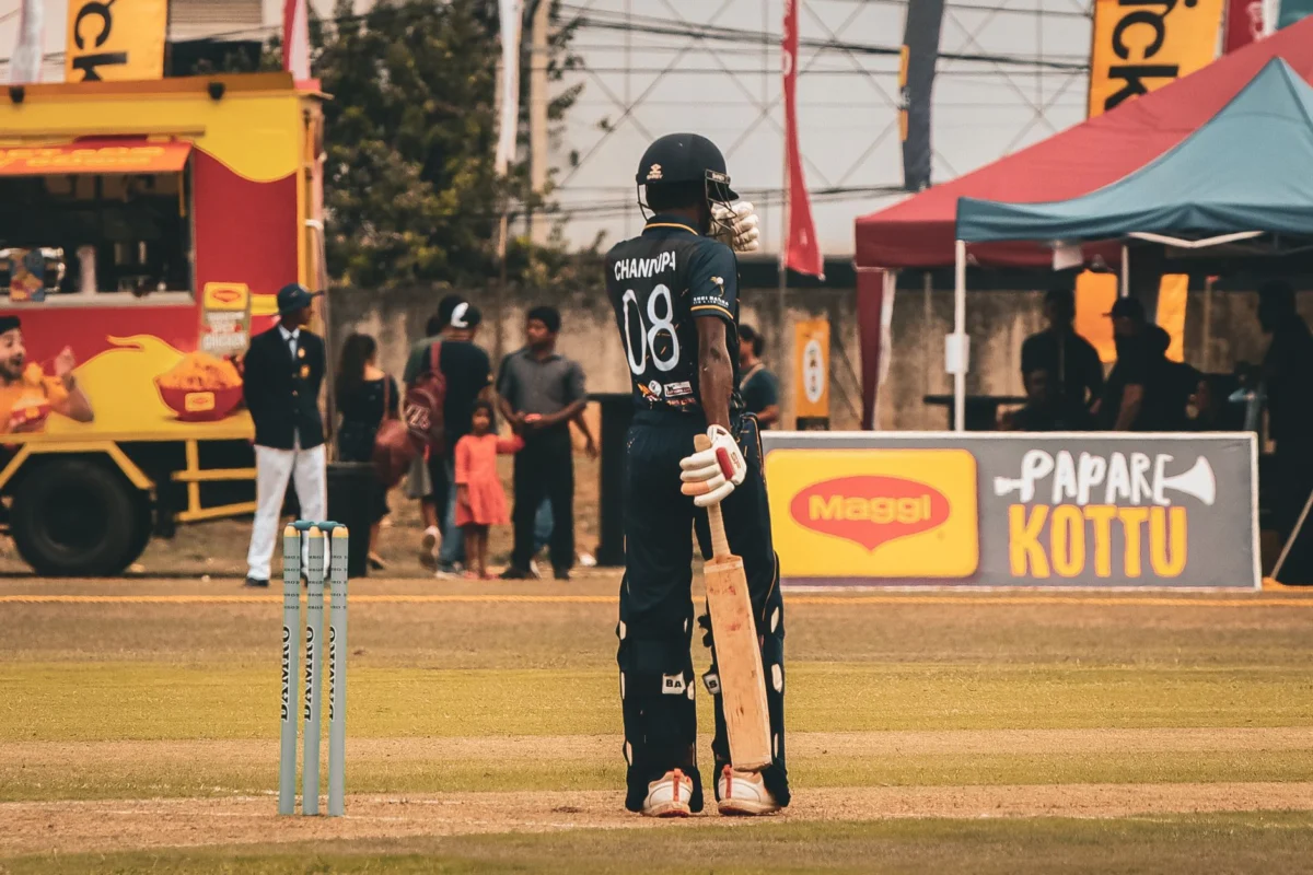England Set Sri Lanka 356 in Deciding ODI