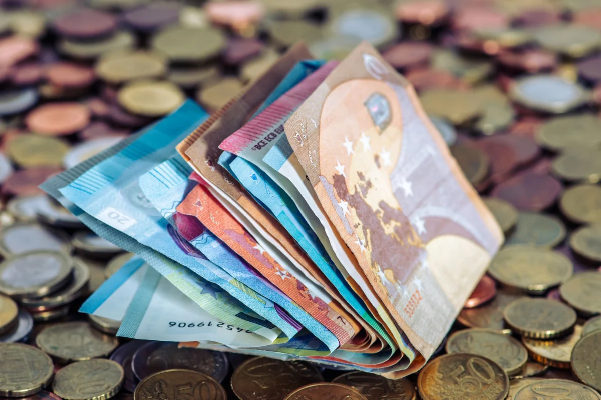 Euro Zone Inflation Surpasses 3%, Fueling ECB Rate Hike Speculation