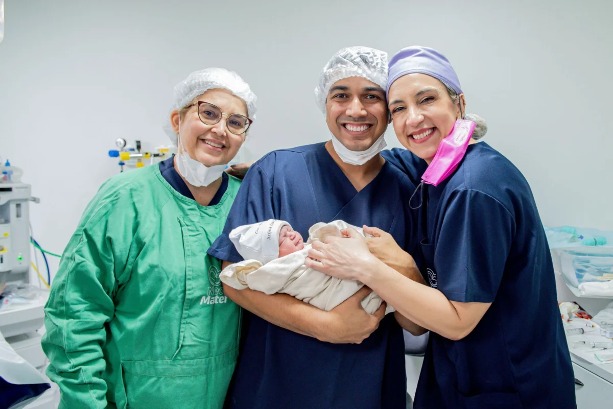Nurse Saves Baby From Pakistan Hospital Fire